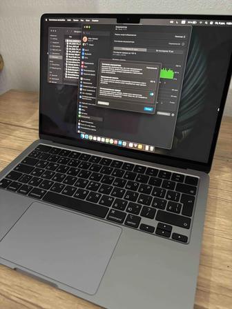 Ноутбук Apple MacBook Air 2022 13.6 / 8 Гб / SSD 512 Гб / macOS
