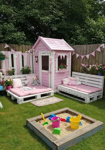 Детский деревянный домики и для сада беседка