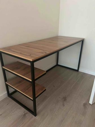 Письменный/компьютерный стол