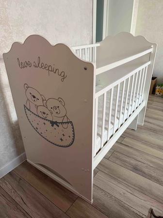 Детская кроватка