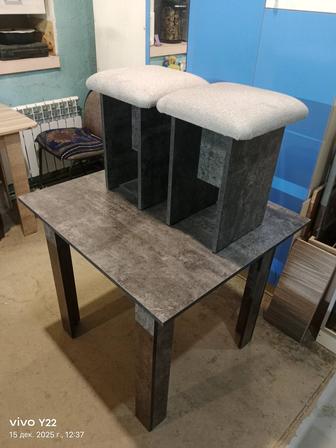 Продам кух.стол и табуретки