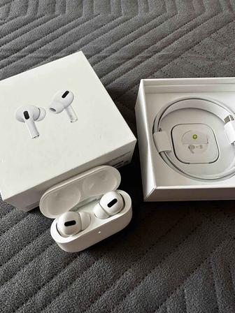 Наушники Apple AirPods Pro