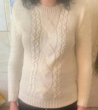 Продам кофту новую