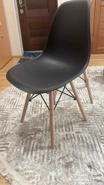 отдам бесплатно ножки стулья