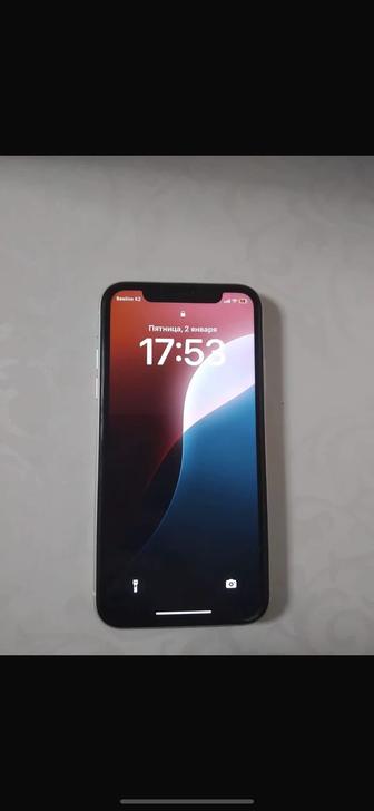 Продам айфон 11