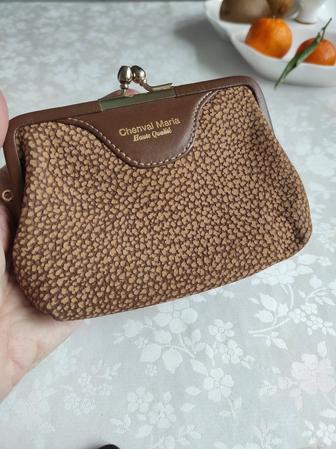 Кожаный кошелек с застёжкой поцелуйчик