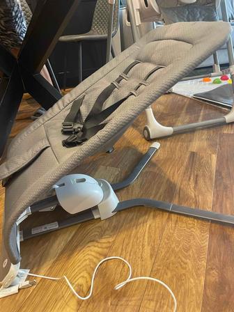 Продам шезлонг качели