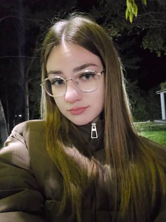 Официант / официантка