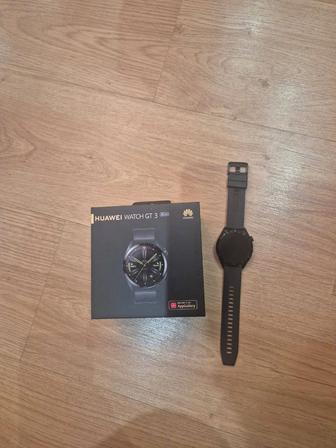 Продам часы Huawei