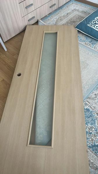 Межкомнатные двери в количестве две штуки