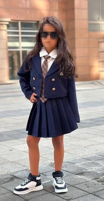 Школьный костюм