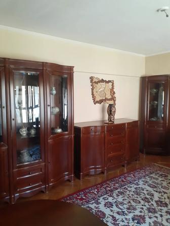 Румынский набор мебели, классика. Шкафы, столы и стулья