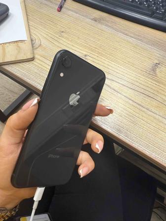 Продам iPhone XR, 64 gb