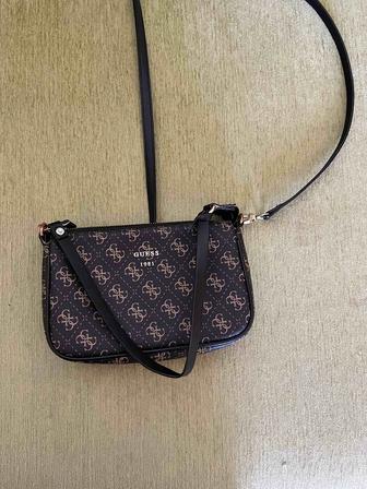 Сумка Guess
