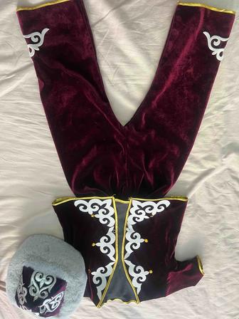 Национальный казахский костюм