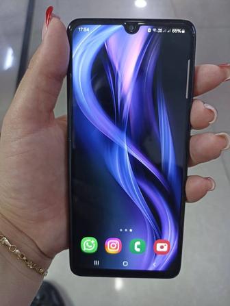 Продам телефон Samsung a33