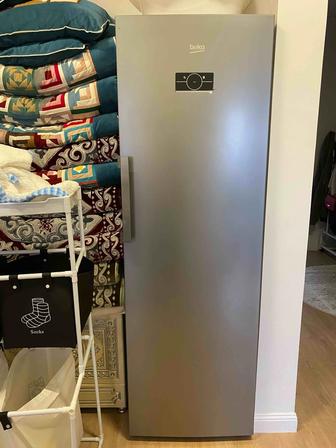 Морозильный шкаф