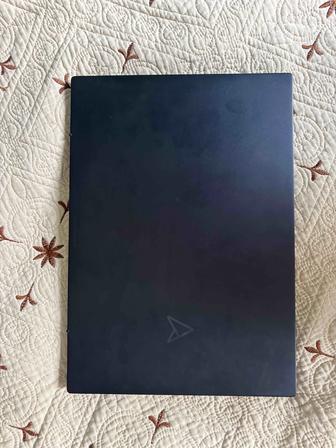Ноутбук ASUs ZenBook 14 (um3402y)