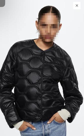 Mango ультралегкая стеганная куртка . Размер М