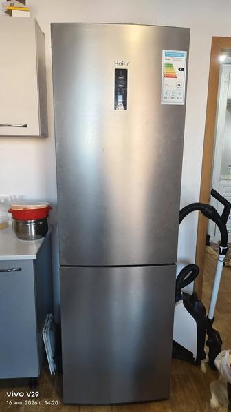 Продам холодильник на запчасть