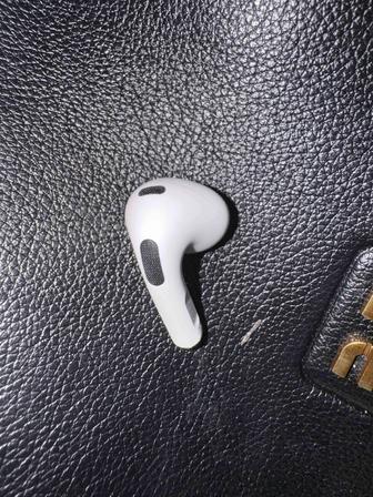 Airpods 3 левое ухо