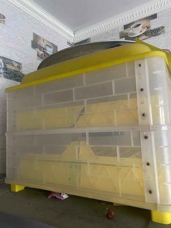 Продается инкубатор