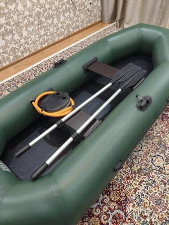 Продам лодку 280 Румб