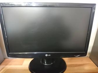 Продам монитор LG Flatron W1943SE. Диагональ 18.5. В хорошем состоянии.