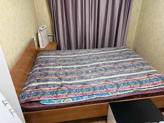 Продам кровать с матрасом