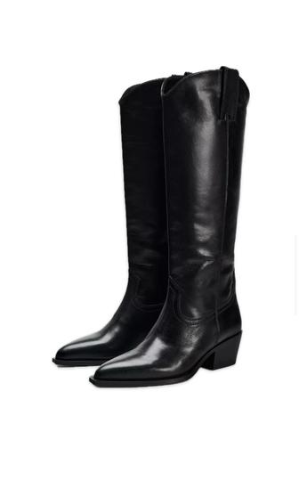 Кожаные высокие казаки Zara