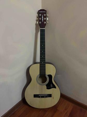 Продам гитару