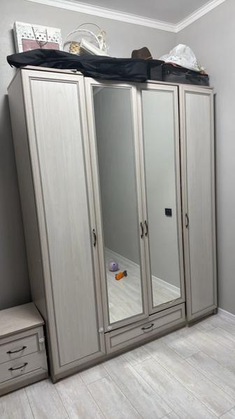 Спальный гарнитур