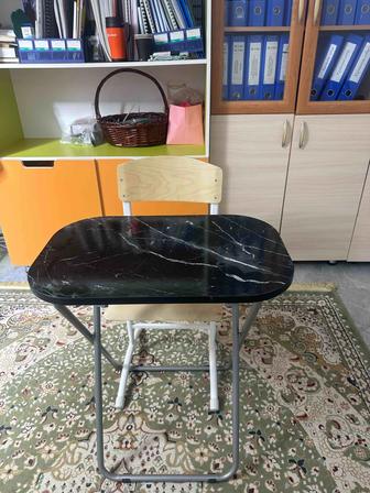 Продам стол и стульчик