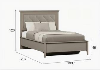 Продам спальный гарнитур