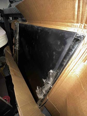 Стол пластиковый