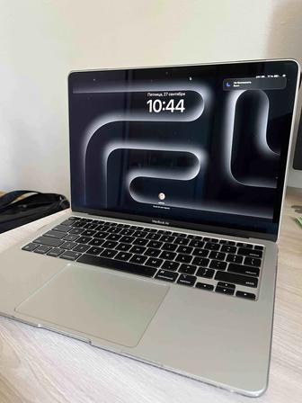 MacBook Air M1 2021