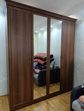 4-х дверный платяной шкаф