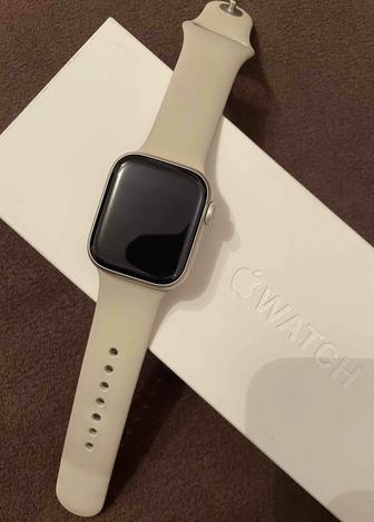 часы Apple Watch Series 9