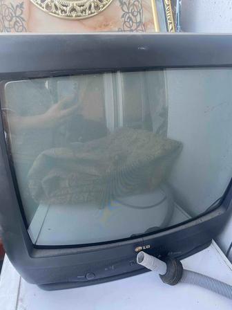 Продам Телевизор б/у на запчасти