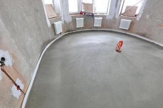 Заливаем бетон стяжку