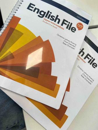 Есть 2 книги английского English file upper-intermediate