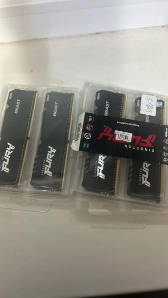 Продам Оперативную Память Kingston FURY Beast Black 128
