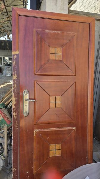 Входная дверь б/у