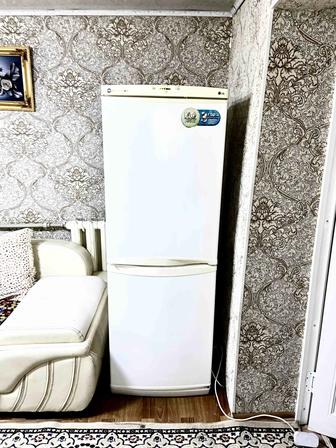 Продам холодильник