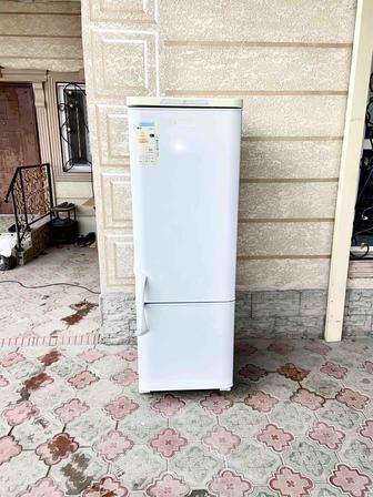 Продам холодильник