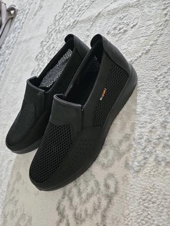 Продам летние мужские туфли
