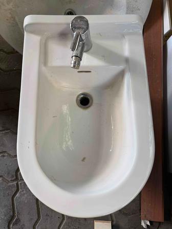 Продам биде в отличном состоянии