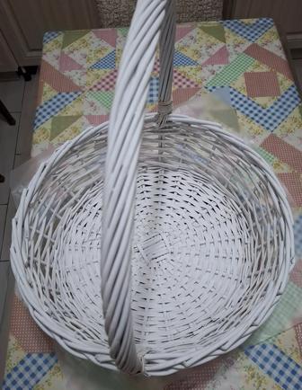 Корзина плетенная подарочная, цвет белый