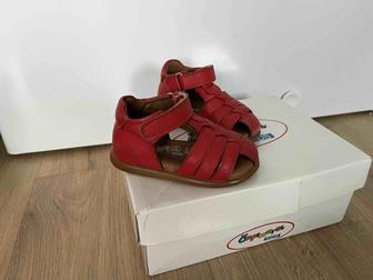 Продам сандалии для девочки 21 размера, натуральная кожа