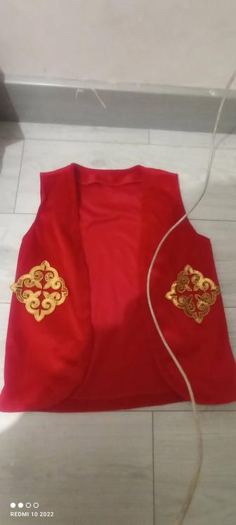 Продам камзол на девочку